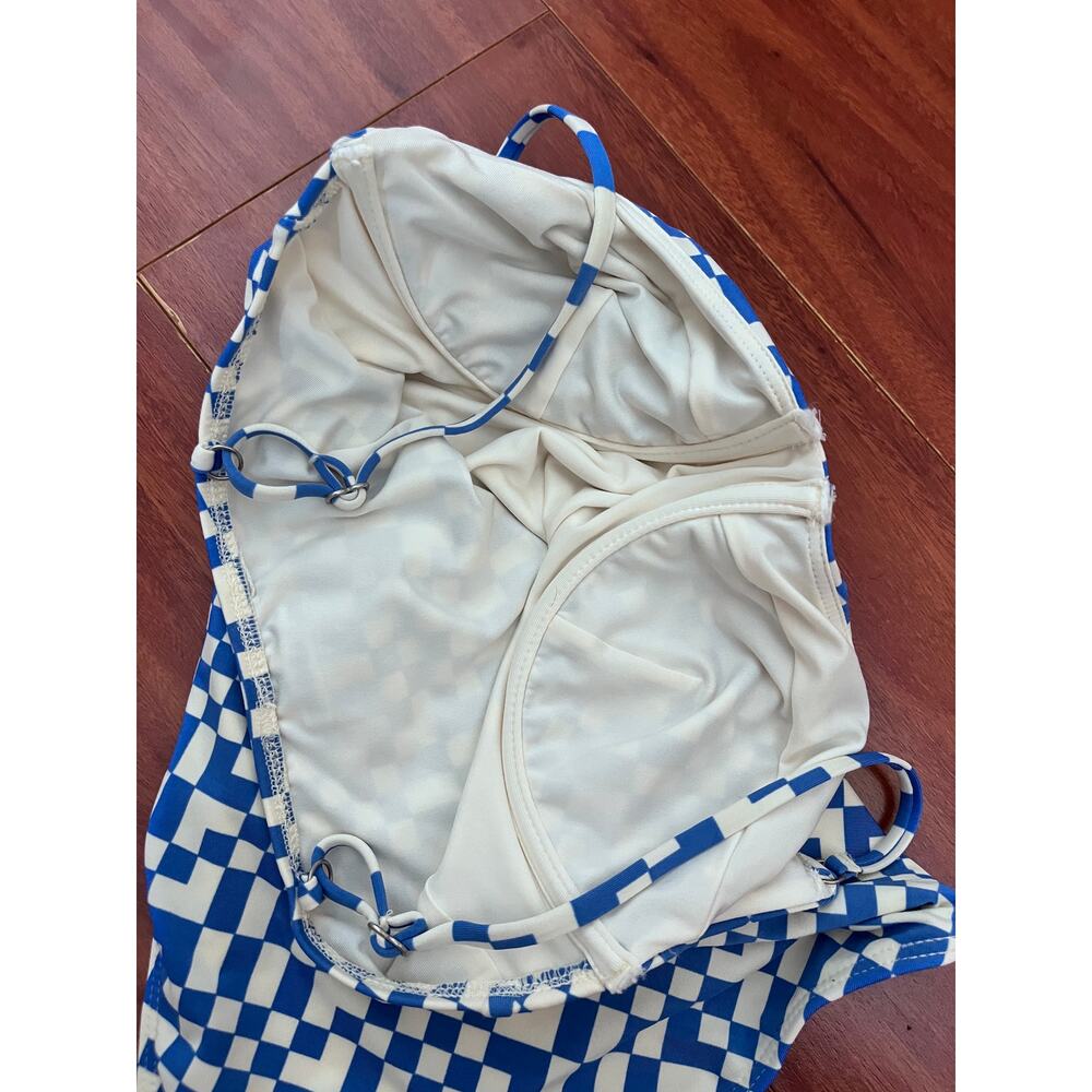 Billabong• Morgan Out of the Blue Underwire One-Piece Swimsuit - Picture 10 of 14